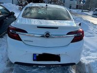 Gebraucht Opel Insignia 140 PS (102 kW) 2015 Weiß Limousine