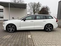 Gebraucht Volvo V60 R-Design 250 PS (183 kW) 2019 Weiß Kombi