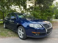 Gebraucht VW Passat 140 PS (102 kW) 2008 Blau Limousine