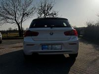 Gebraucht BMW 120 Sport Line 190 PS (139 kW) 2017 Weiß Kleinwagen