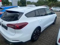 Gebraucht Ford Focus Titanium 125 PS (91 kW) 2024 Frostweiß Kombi