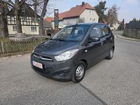 Gebraucht Hyundai i10 69 PS (50 kW) 2012 Grau Kleinwagen