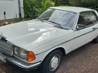 Gebraucht Mercedes 280 177 PS (130 kW) 1977 Weiß Coupé