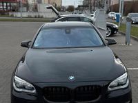 Gebraucht BMW 730L 258 PS (189 kW) 2025 Blau Limousine