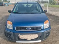 Gebraucht Ford Fusion 80 PS (58 kW) 2009 Blau Kleinwagen