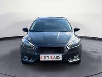 Gebraucht Ford Focus Titanium 125 PS (91 kW) 2018 Grau Kombi
