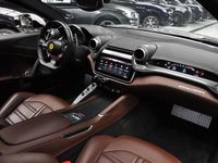 Gebraucht Ferrari GTC4Lusso 610 PS (448 kW) 2018 Silber Kombi