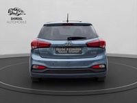 Gebraucht Hyundai i20 Trend 84 PS (61 kW) 2019 Blau Kleinwagen