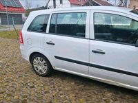 Gebraucht Opel Zafira 115 PS (84 kW) 2011 Weiß Van / Kleinbus