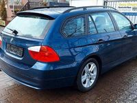 Gebraucht BMW 318 129 PS (94 kW) 2006 Blau Kombi