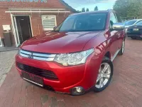 Gebraucht Mitsubishi Outlander Invite 150 PS (110 kW) 2015 Rot SUV