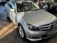Gebraucht Mercedes C220 177 PS (130 kW) 2012 Silber Coupé