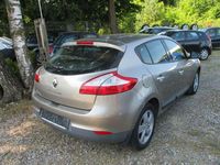 Gebraucht Renault Mégane Dynamique 131 PS (96 kW) 2012 Stone Limousine