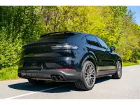 Second-hand Porsche Cayenne Platinum Edition 340 CP (250 kW) 2022 Negru SUV