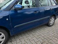 Gebraucht Skoda Fabia 86 PS (63 kW) 2011 Blau Kleinwagen