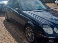 Gebraucht Mercedes E320 Elegance 224 PS (164 kW) 2008 Blau Limousine