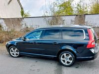 Gebraucht Volvo V70 Summum 185 PS (136 kW) 2008 Schwarz Kombi