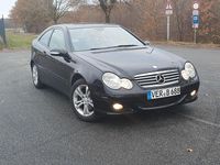 Gebraucht Mercedes C160 122 PS (89 kW) 2006 Schwarz Coupé