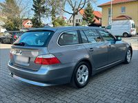 Gebraucht BMW 525 197 PS (144 kW) 2009 Grau Kombi