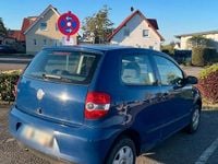 Second-hand VW Fox 55 CP (40 kW) 2005 Albastru Hatchback