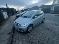 Gebraucht Mercedes A160 Elegance 95 PS (69 kW) 2010 Silber Van / Kleinbus