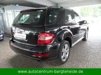 Gebraucht Mercedes ML280 190 PS (139 kW) 2010 Schwarz SUV