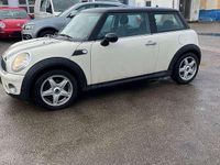 Gebraucht Mini Cooper 120 PS (88 kW) 2008 Pepper white Kleinwagen