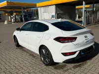 Gebraucht Hyundai i30 160 PS (117 kW) 2021 Weiß Limousine