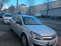 Gebraucht Opel Astra 90 PS (66 kW) 2010 Silber Limousine