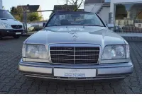Gebraucht Mercedes E220 Sportline 150 PS (110 kW) 1994 Brillantsilber  metallic Cabrio
