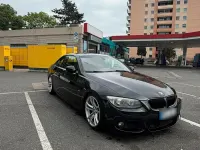 Gebraucht BMW 330 245 PS (180 kW) 2011 Schwarz Coupé