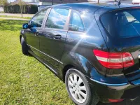 Gebraucht Mercedes B160 95 PS (69 kW) 2011 Schwarz Kleinwagen