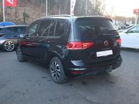 Gebraucht VW Touran Active 150 PS (110 kW) 2023 Deep black perleffekt Van / Kleinbus