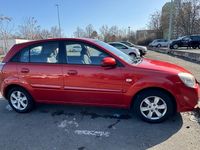 Gebraucht Kia Rio 80 PS (58 kW) 2011 Rot Kleinwagen