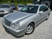 Używany Mercedes E220 143 KM (105 kW) 2001 Srebrny Sedan/Limuzyna