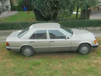 Gebraucht Mercedes 230 132 PS (97 kW) 1990 Beige Limousine