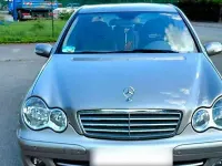 Gebraucht Mercedes C180 Classic 143 PS (105 kW) 2006 Gold Limousine
