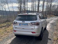 Usado Jeep Compass 241 HP (177 kW) 2022 Prateado SUV