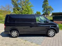 Second-hand VW Transporter 140 CP (102 kW) 2015 Negru Van