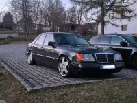 Gebraucht Mercedes 220 220 PS (161 kW) 1990 Schwarz Limousine