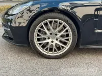 Gebraucht Porsche Panamera 4 330 PS (242 kW) 2018 Schwarz Kleinwagen