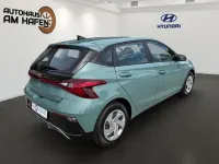 Neu Hyundai i20 Select 101 PS (74 kW) 2025 Grün Kleinwagen