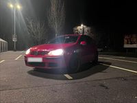 Gebraucht VW Golf V 105 PS (77 kW) 2004 Rot Kleinwagen