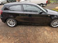 Gebraucht BMW 318 143 PS (105 kW) 2009 Schwarz Limousine