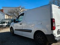 Second-hand Citroën Berlingo 77 CP (56 kW) 2014 Alb Monovolum