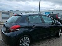 Gebraucht Peugeot 208 Allure 2017 Blau Kleinwagen