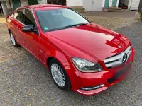 Gebraucht Mercedes C180 156 PS (114 kW) 2011 Rot Coupé