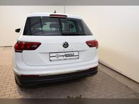 Gebraucht VW Tiguan United 122 PS (89 kW) 2021 Pure white SUV