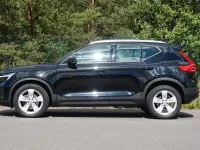 Gebraucht Volvo XC40 Core 163 PS (119 kW) 2023 Schwarz SUV
