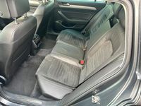 Gebraucht VW Passat Highline 190 PS (139 kW) 2017 Grau Kombi